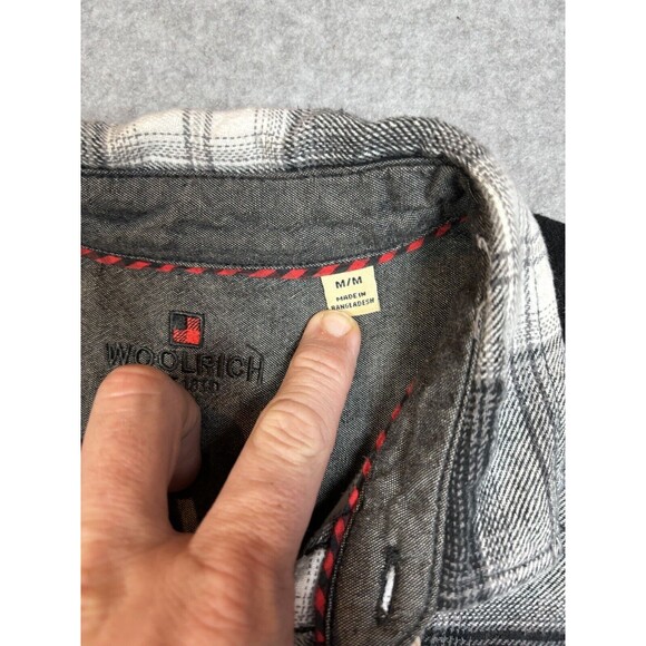 Woolrich Men’s Button‎ Up Shirt Buffalo Plaid White Black Size Medium - Picture 4 of 11